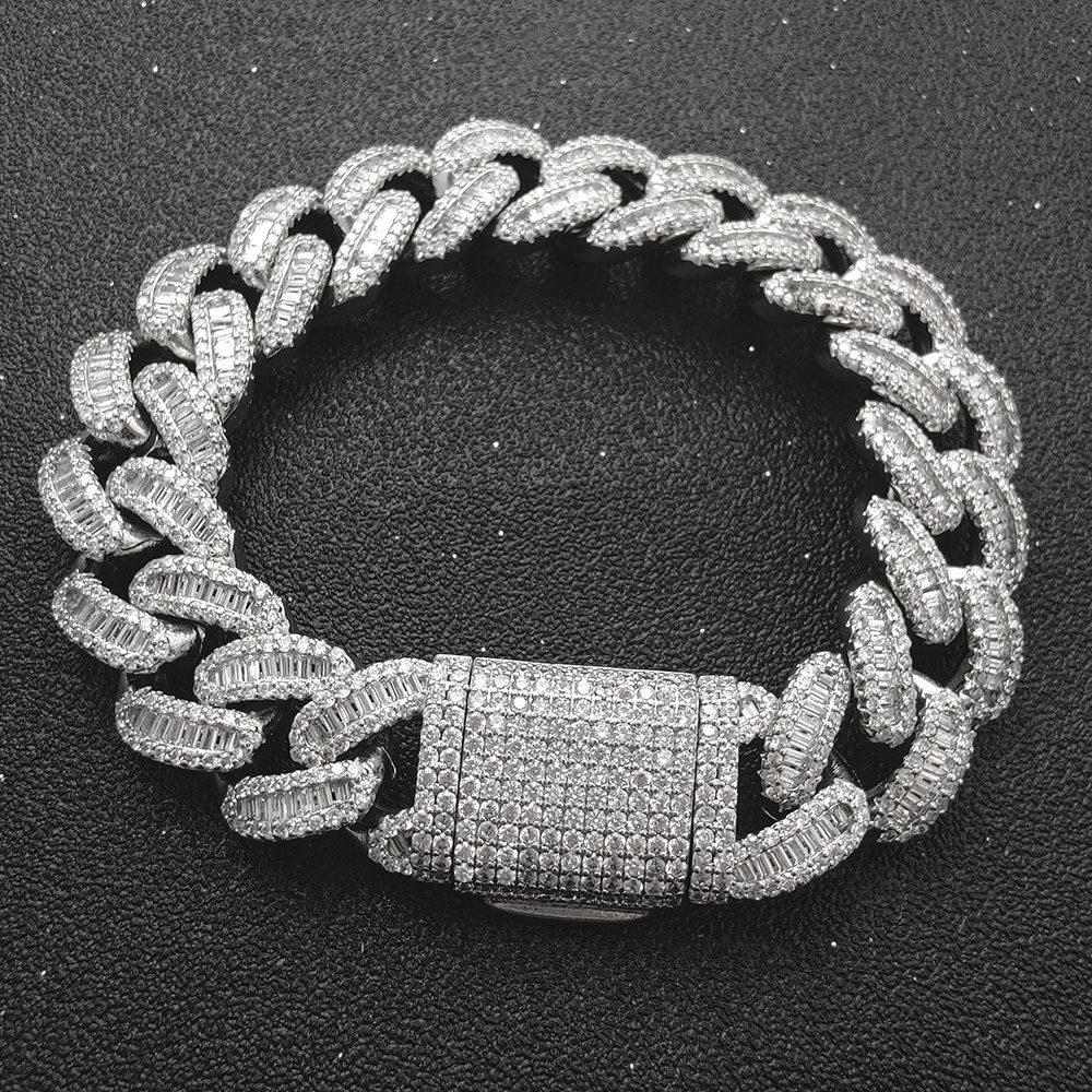 A cross-border 15MS 925 silver Cuban chain with T-square moissanite bracelet from Europe and America, exuding a light luxury and high-end charm - Image 8